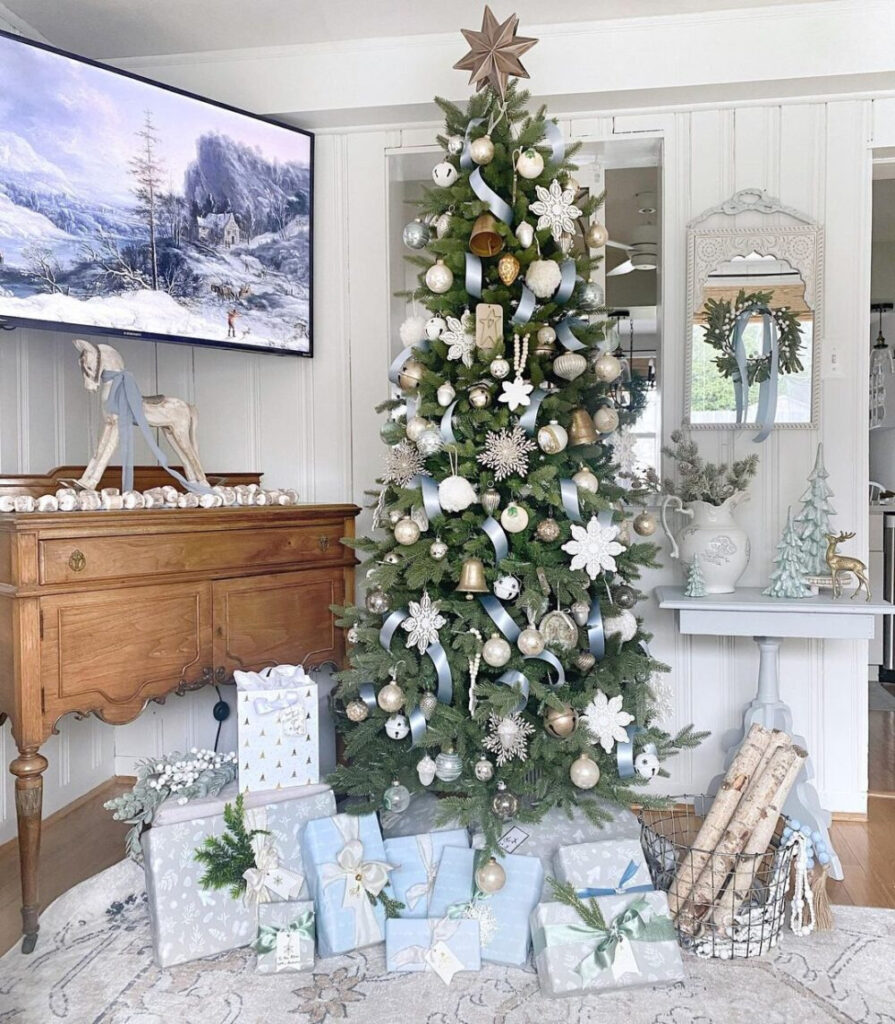 Elegant Frost: Blue and White Christmas Tree Decor Inspiration