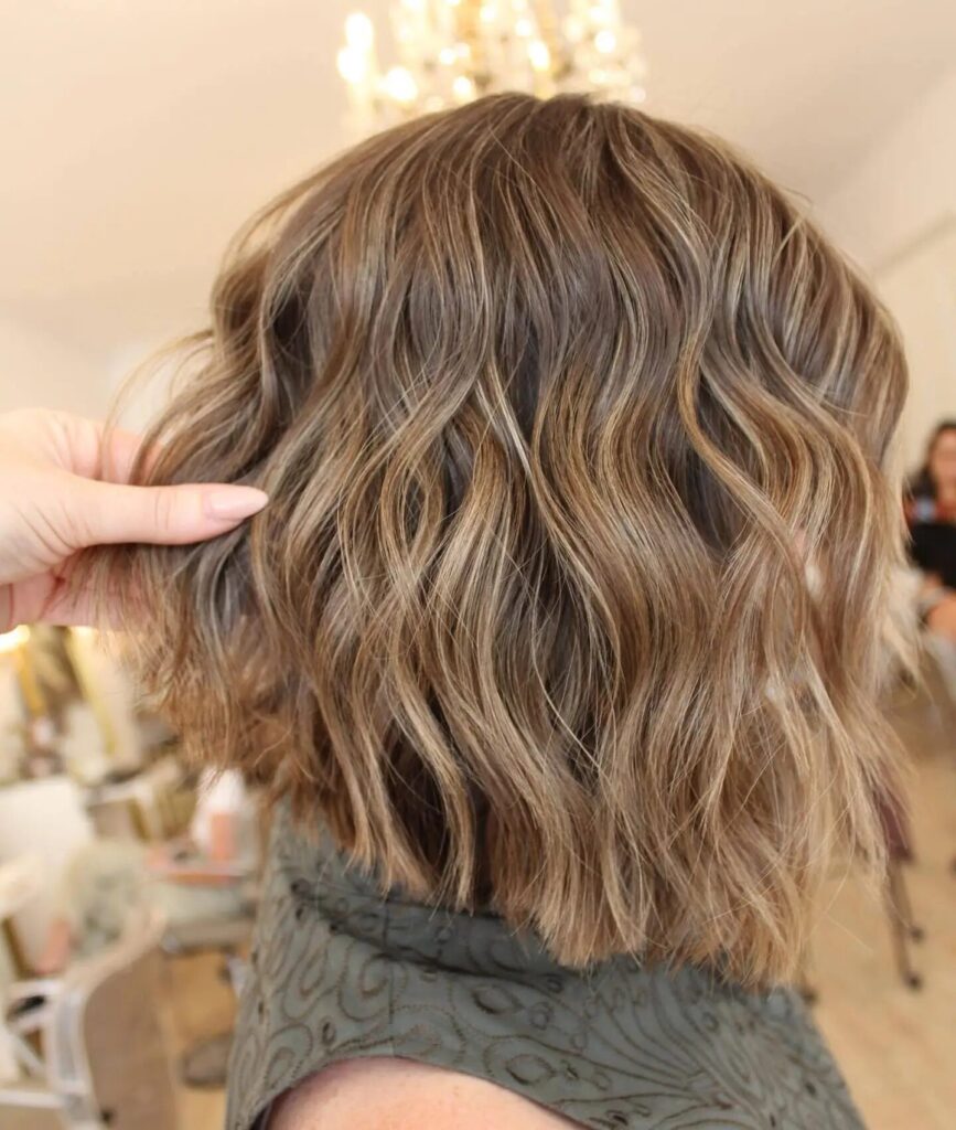 Turn Heads with an Inverted Curly Bob Perfect for Thick Strands