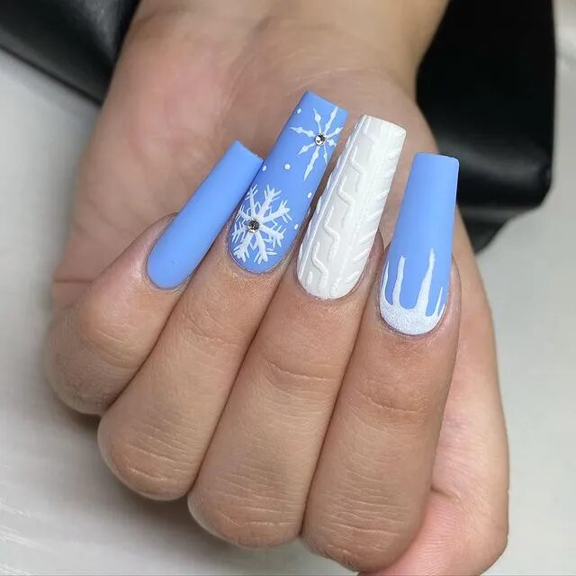 Winter Nail Designs | Winter Elegance: White & Pale Blue Nails with Cable Knit Pattern