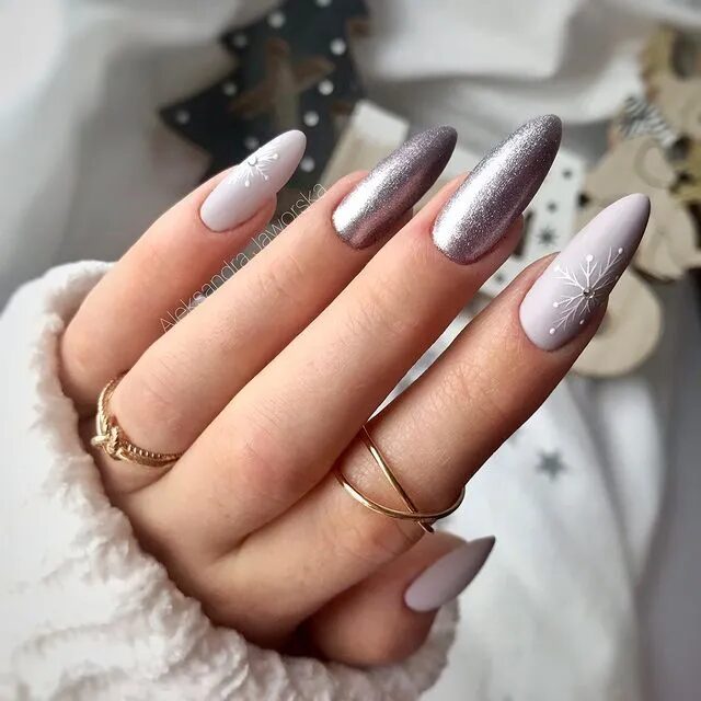 Winter Nail Designs | Silver Wintry Nails for a Frosty and Chic Appearance