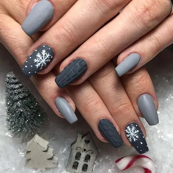 Winter Nail Designs | Dark Grey Winter Nail Art Design for a Modern Twist