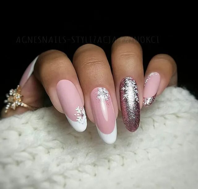 Winter Nail Designs | Rose Gold French Tips for a Timeless and Elegant Appearance