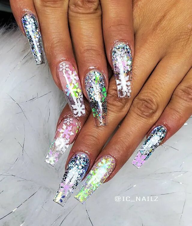 Winter Nail Designs | Holo Snowflakes Nails for a Mesmerizing Winter Look