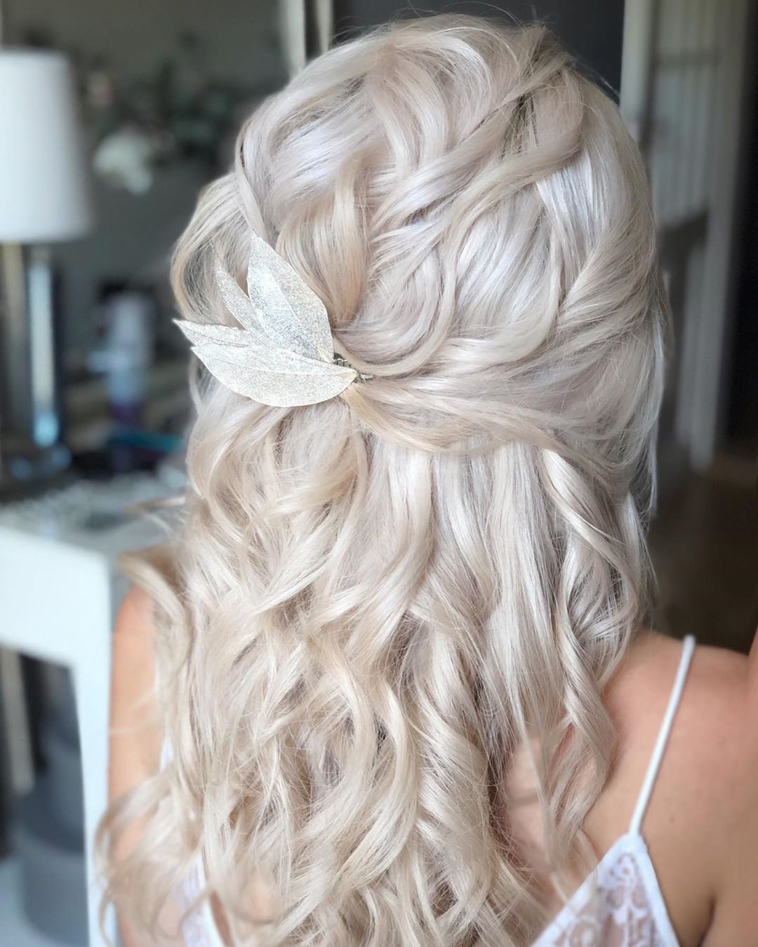 wedding hairstyles for medium hair half up half down with curls martinajagr