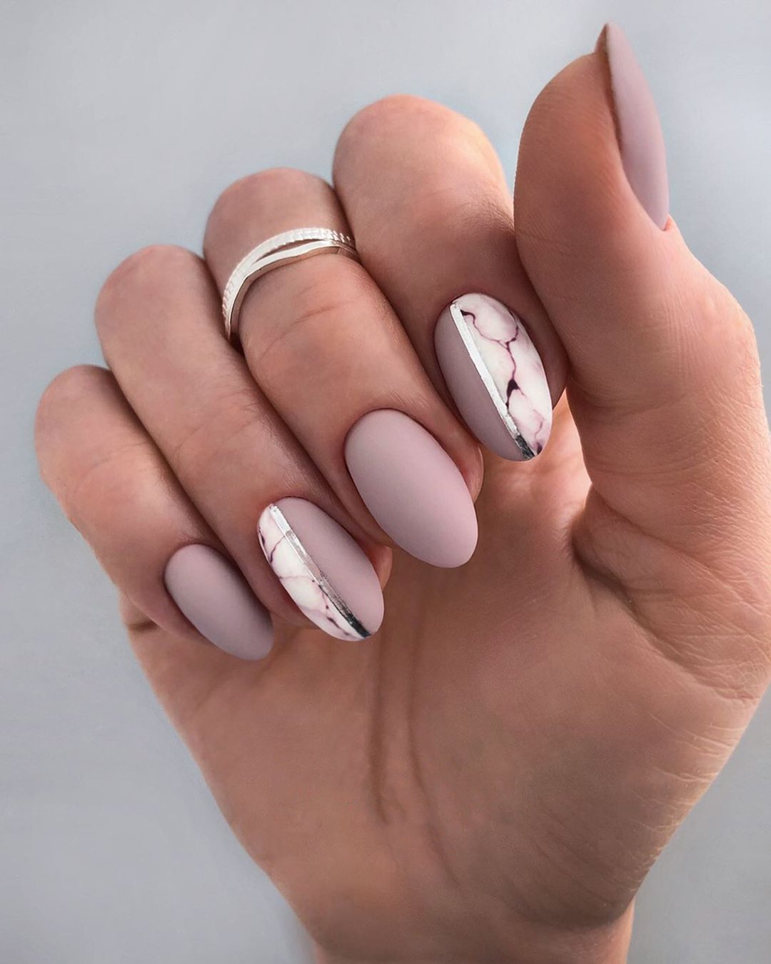 pink and white nails wedding beauty marble matte stripes nailartist_natali