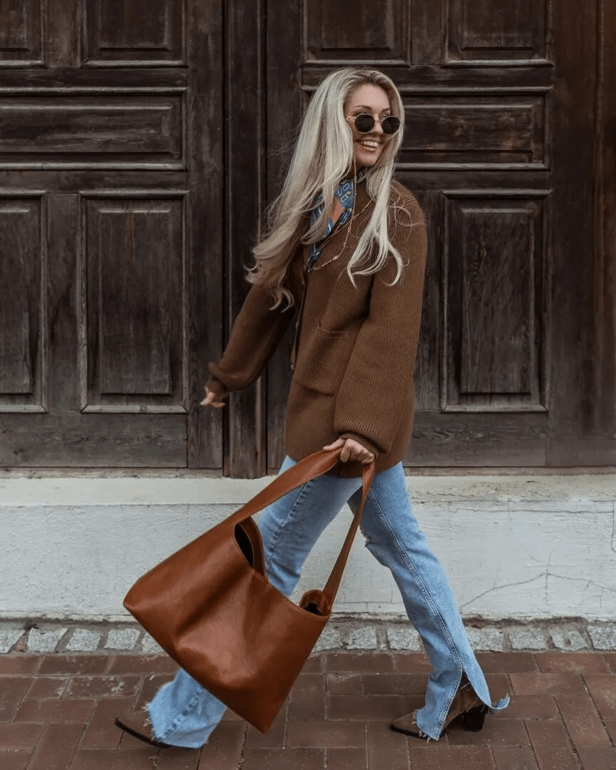 Trendy Split Hem Jeans & Sweater Pairing